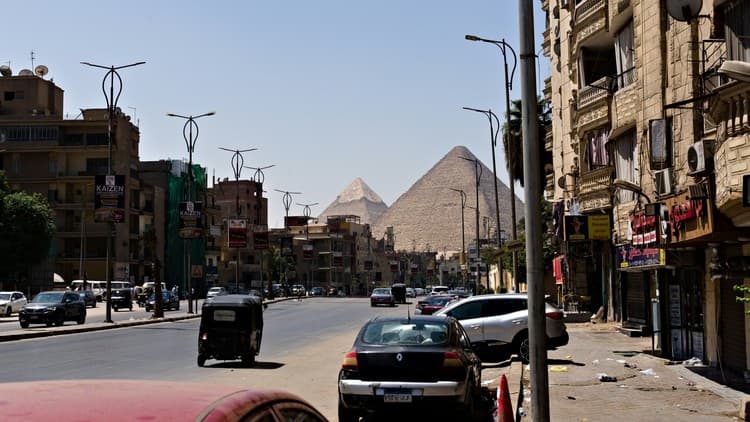 Egyptian Arabic for Travelers: Real Street Language in 2026